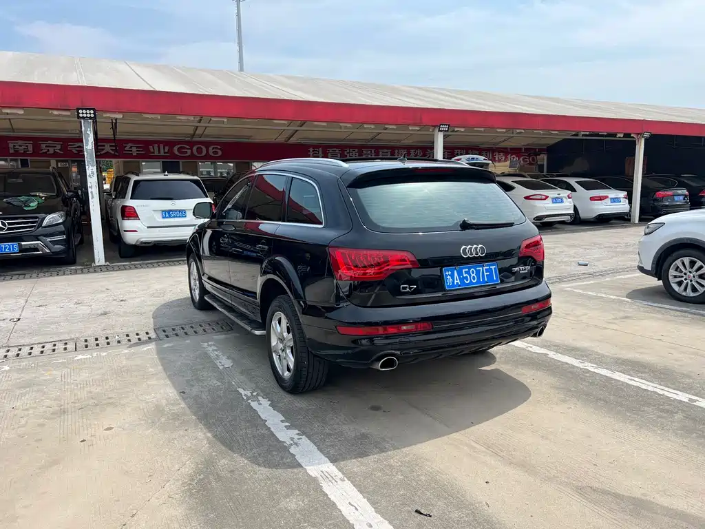 Audi Q7 — миниатюра 28