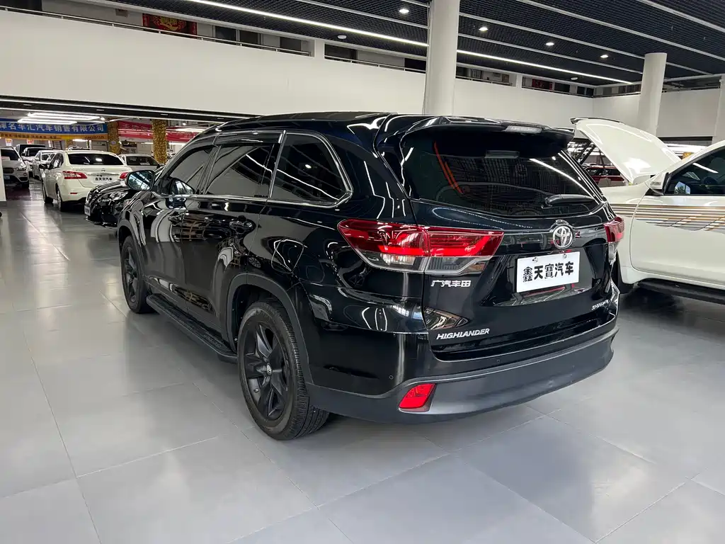 Toyota Highlander — миниатюра 2