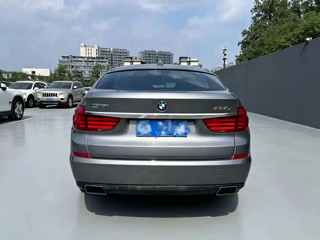 BMW 5 Series GT 5 GT 2010 535i Luxury