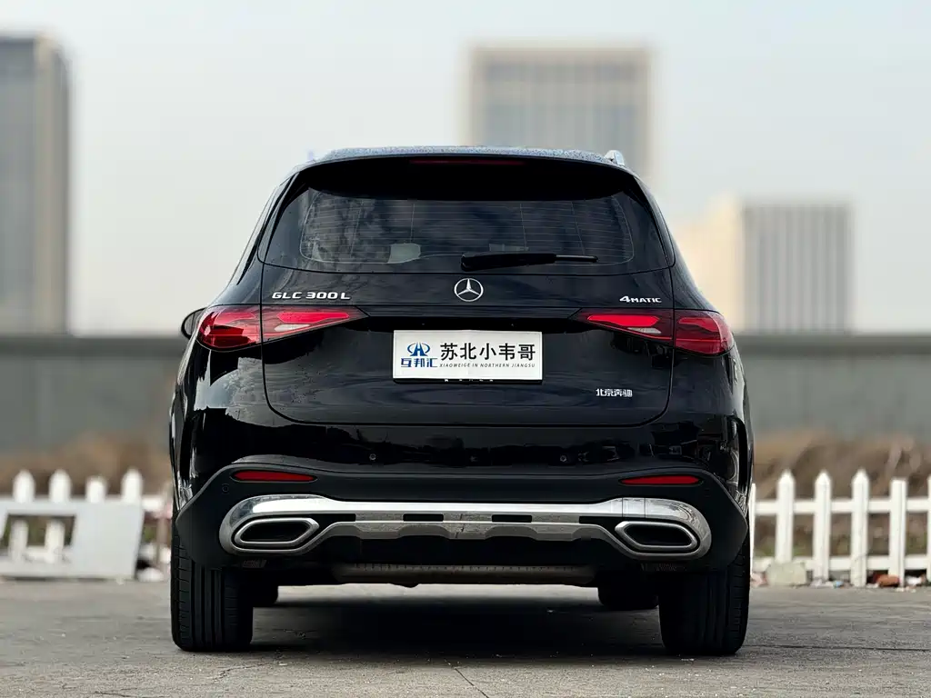 MERCEDES-BENZ GLC