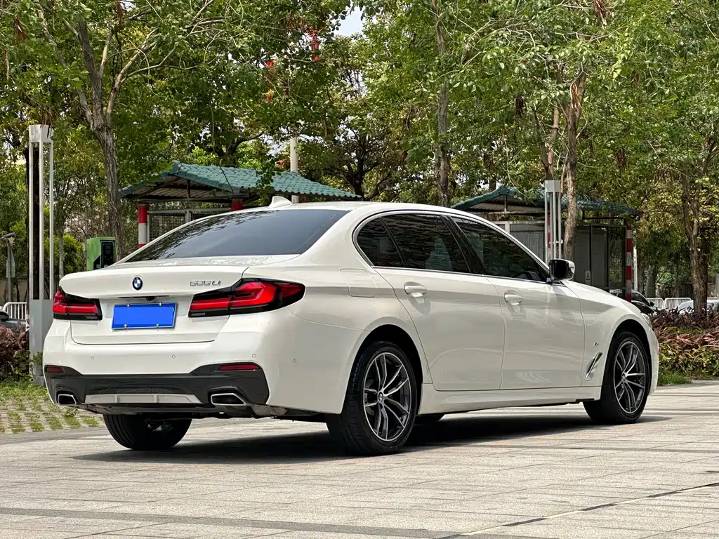 BMW 5 Series 5 2022 525Li M Sport