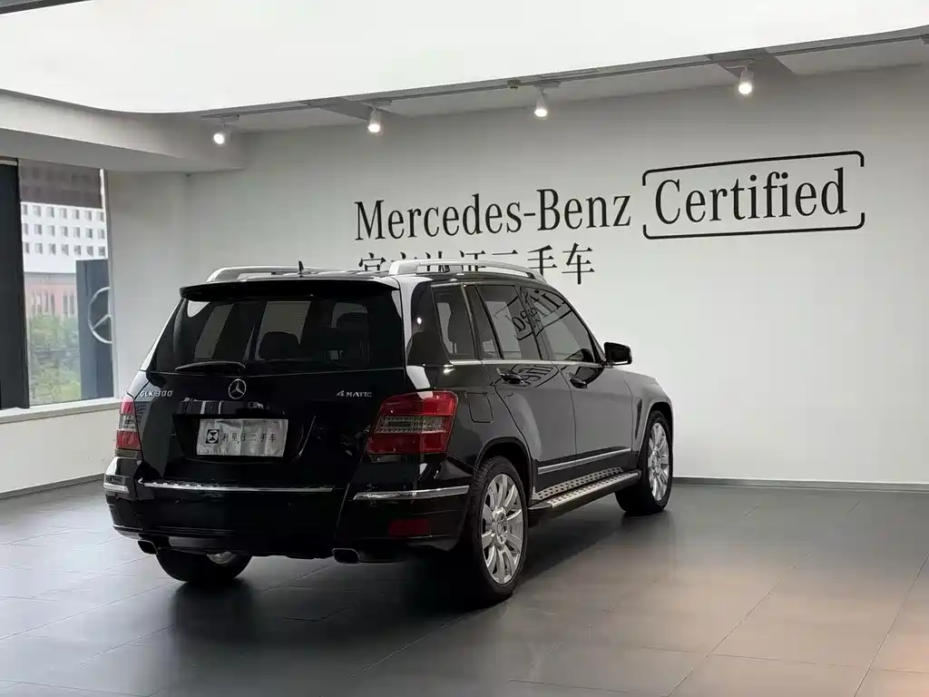 Mercedes-Benz GLK-Class (Import) — миниатюра 14