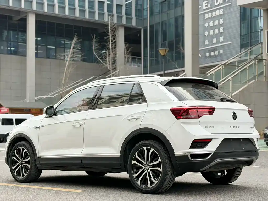 VOLKSWAGEN T ROC EXPLORING SONGS