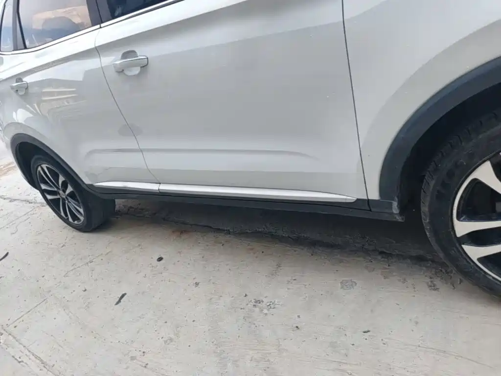 Roewe RX3 — миниатюра 21