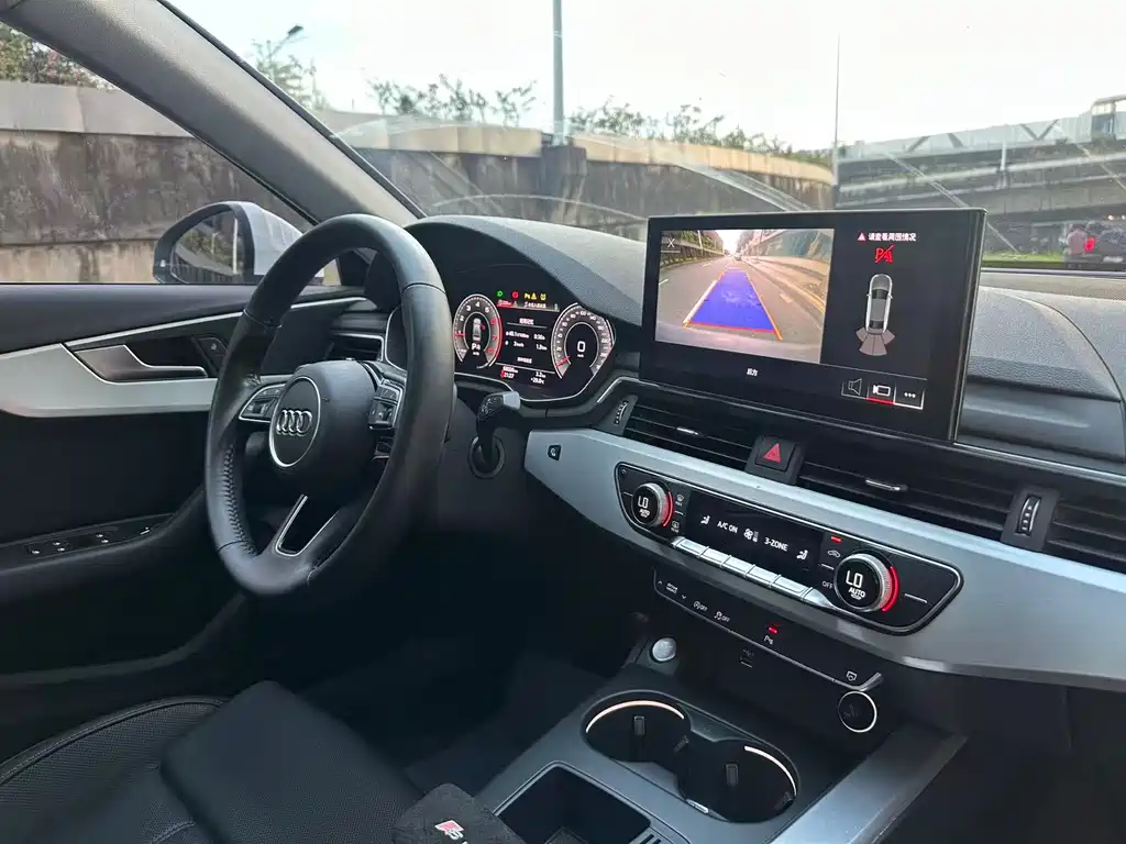 Audi A4L — миниатюра 10