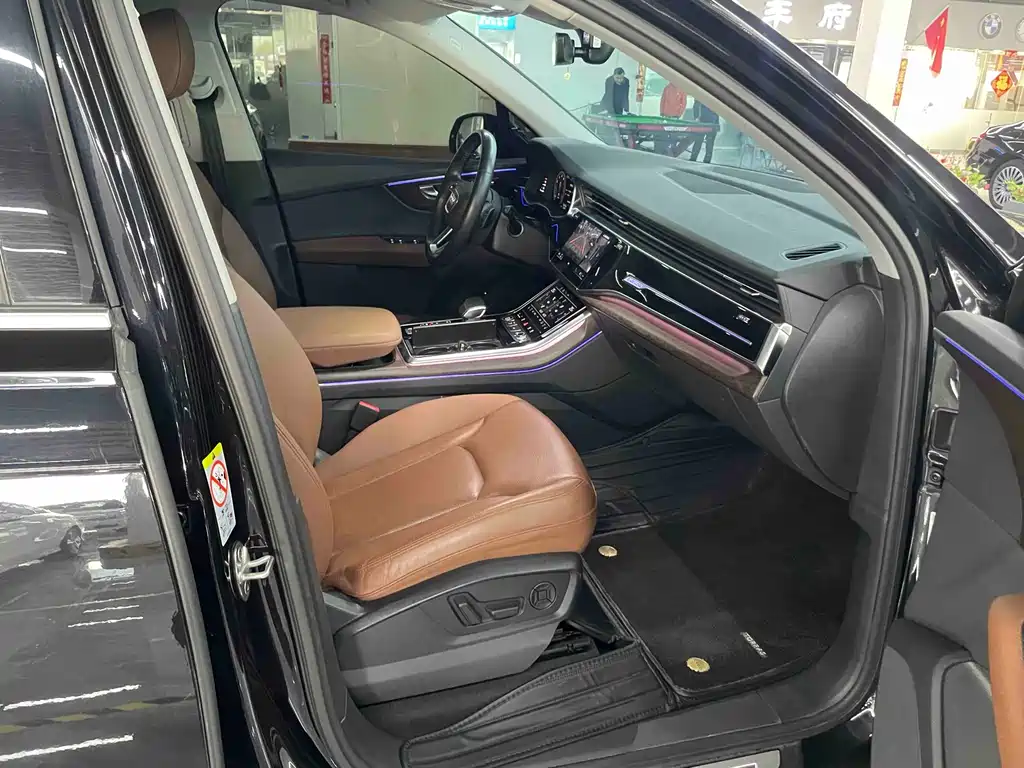 Audi Q7 — миниатюра 4