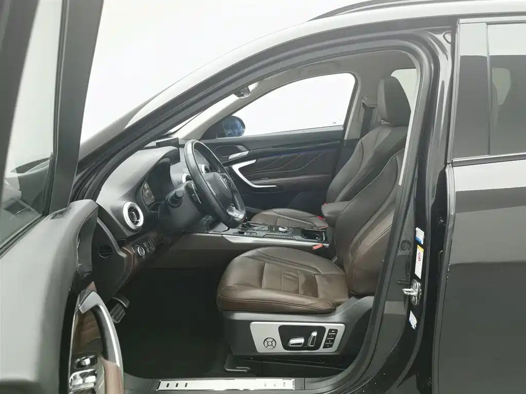 WEI PAI WEI BRAND VV7