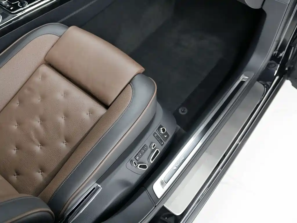 Volkswagen Phaeton — миниатюра 30