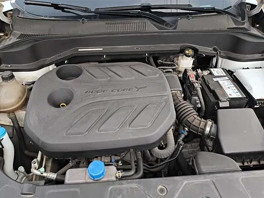 CHANGAN CHANGAN AUCHAN Z6