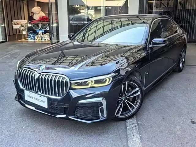 BMW 7 SERIES