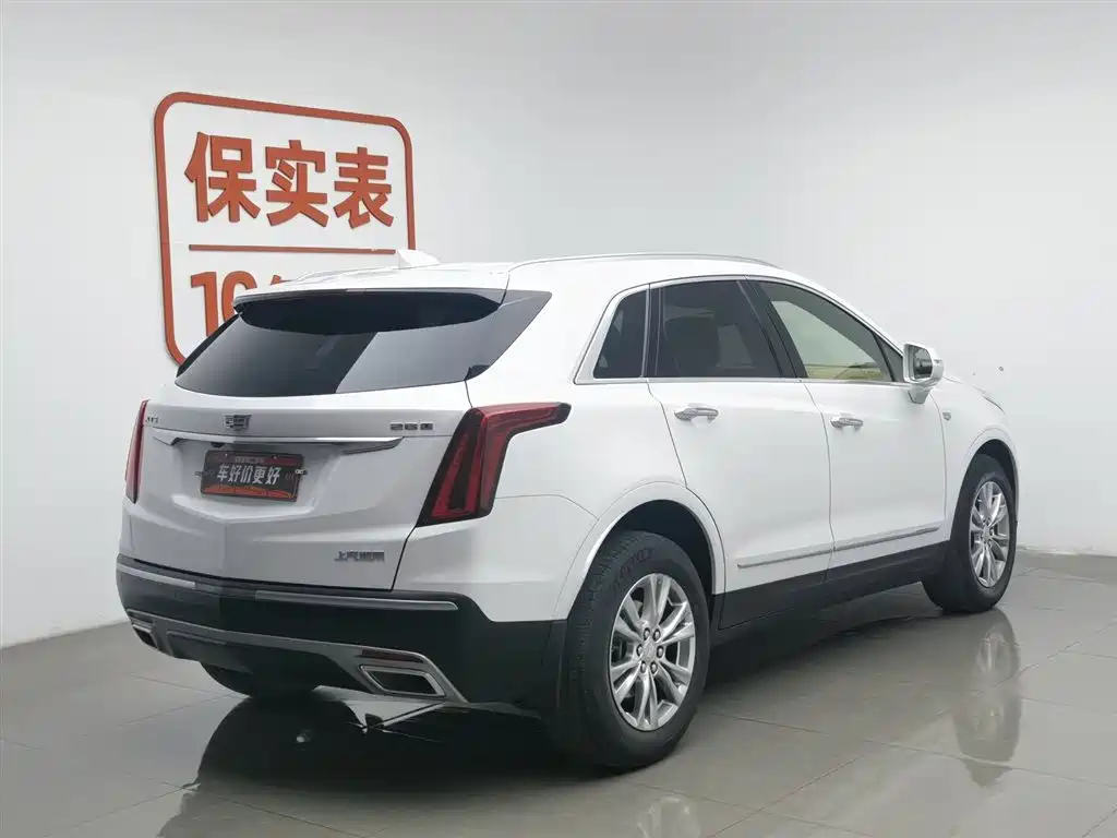 CADILLAC XT5