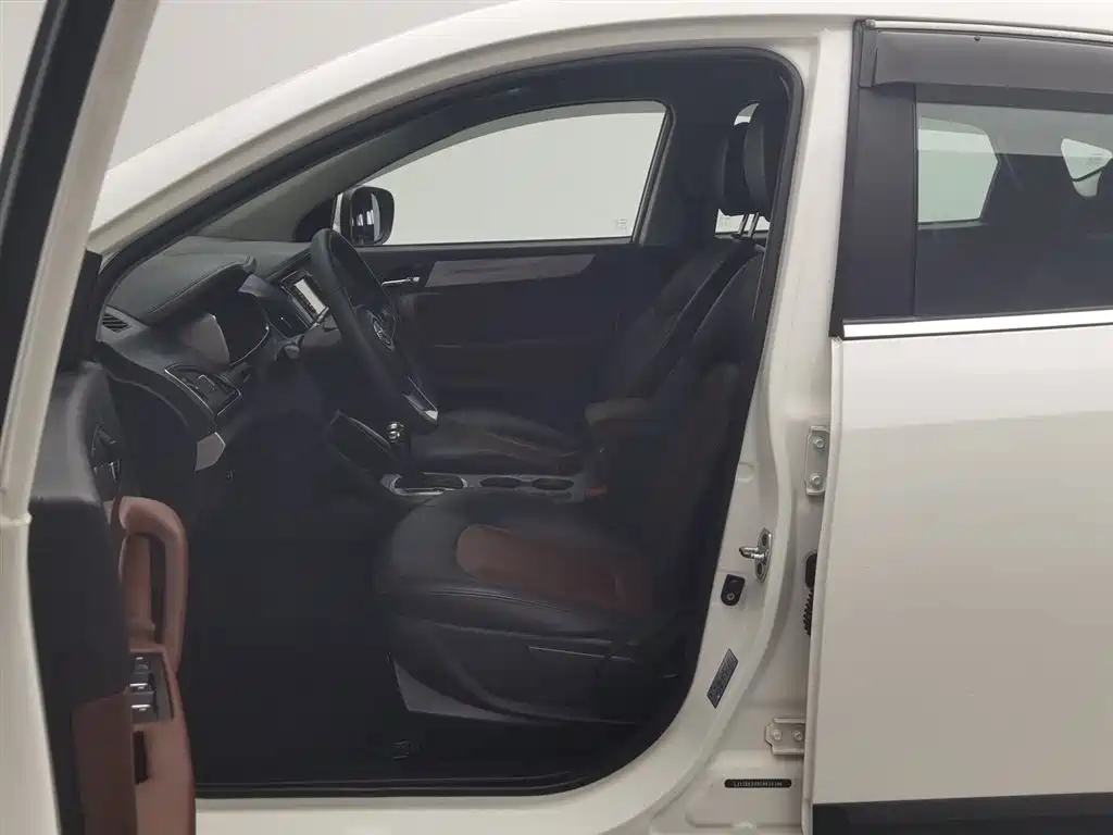 JAC RefineS5 S5 2015 1.5T AT Elite