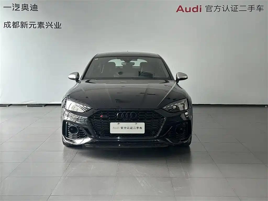 AUDI RS 5