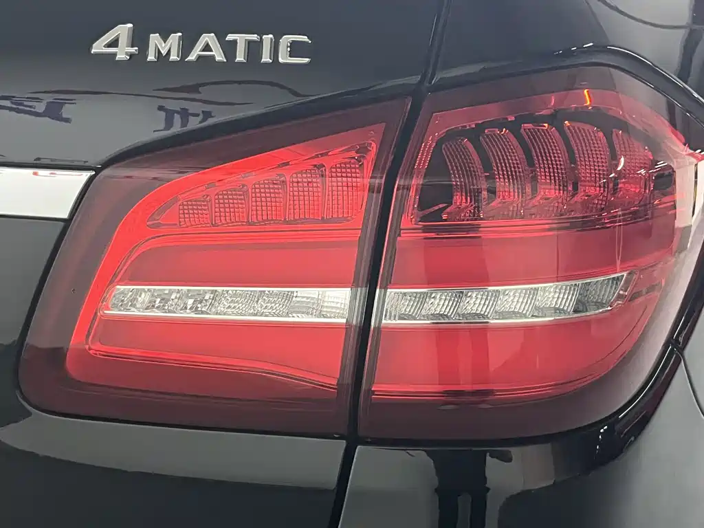 Mercedes-Benz GLS — миниатюра 6