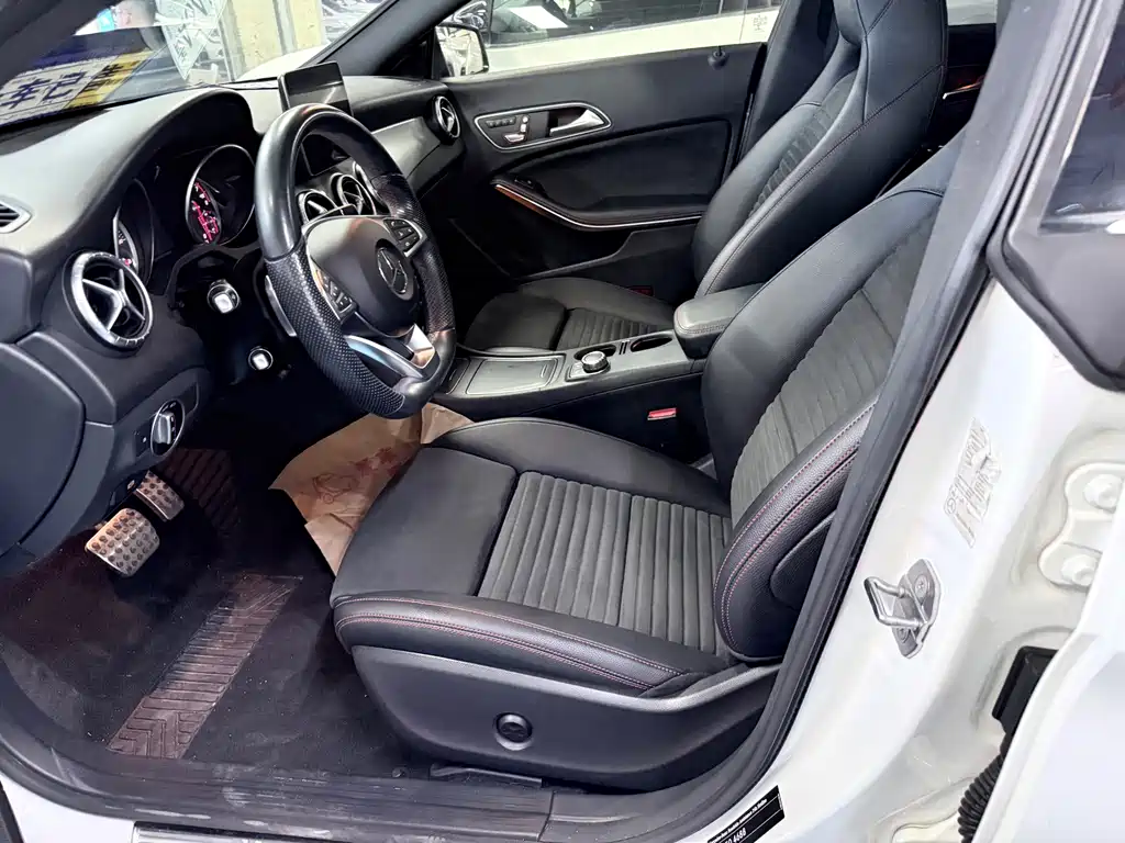 Mercedes-Benz CLA (Import) — миниатюра 8