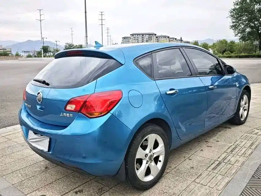 Buick Excelle — миниатюра 9