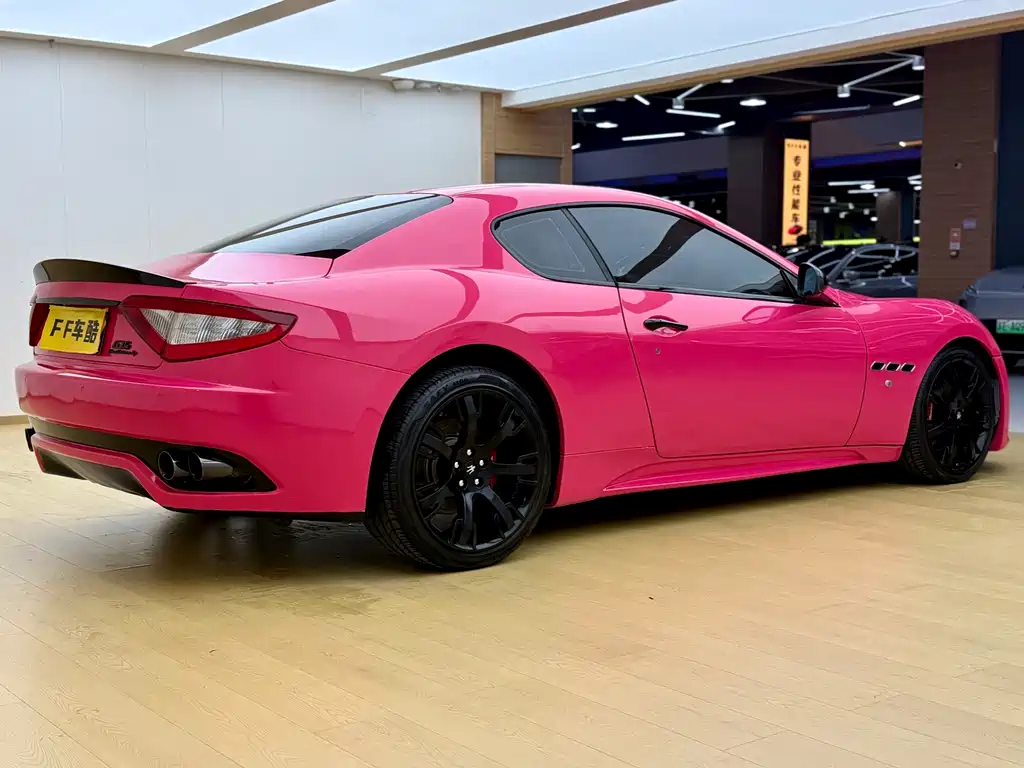 Maserati GranTurismo 2012 4.7L MC Stradale