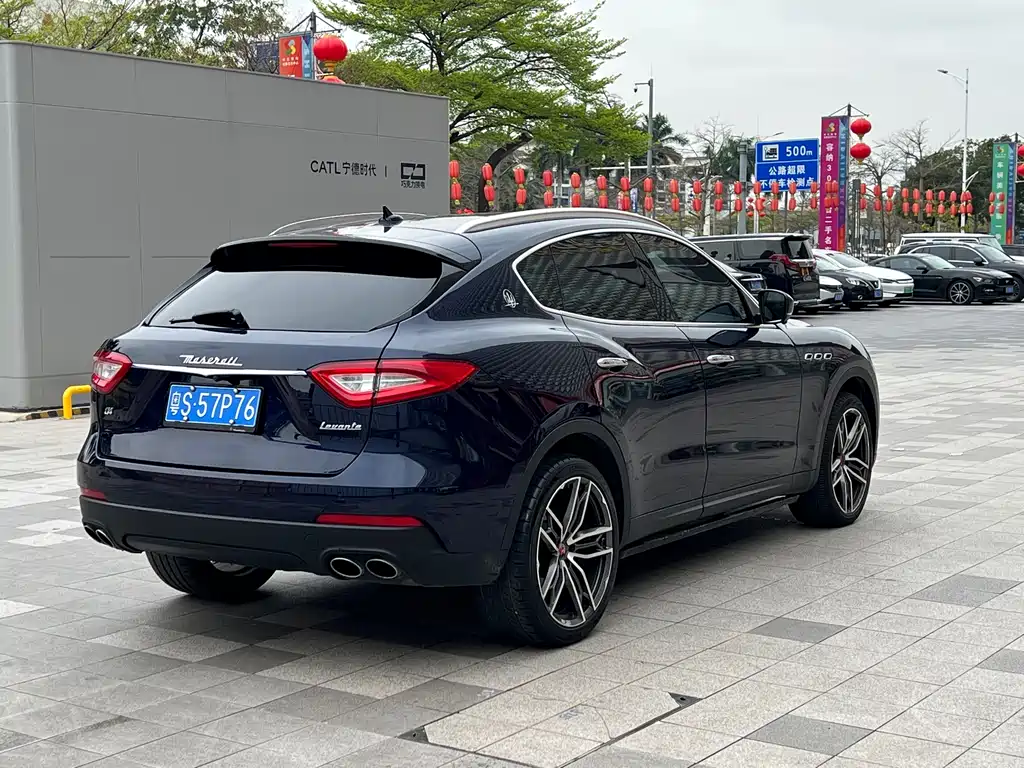 MASERATI LEVANTE