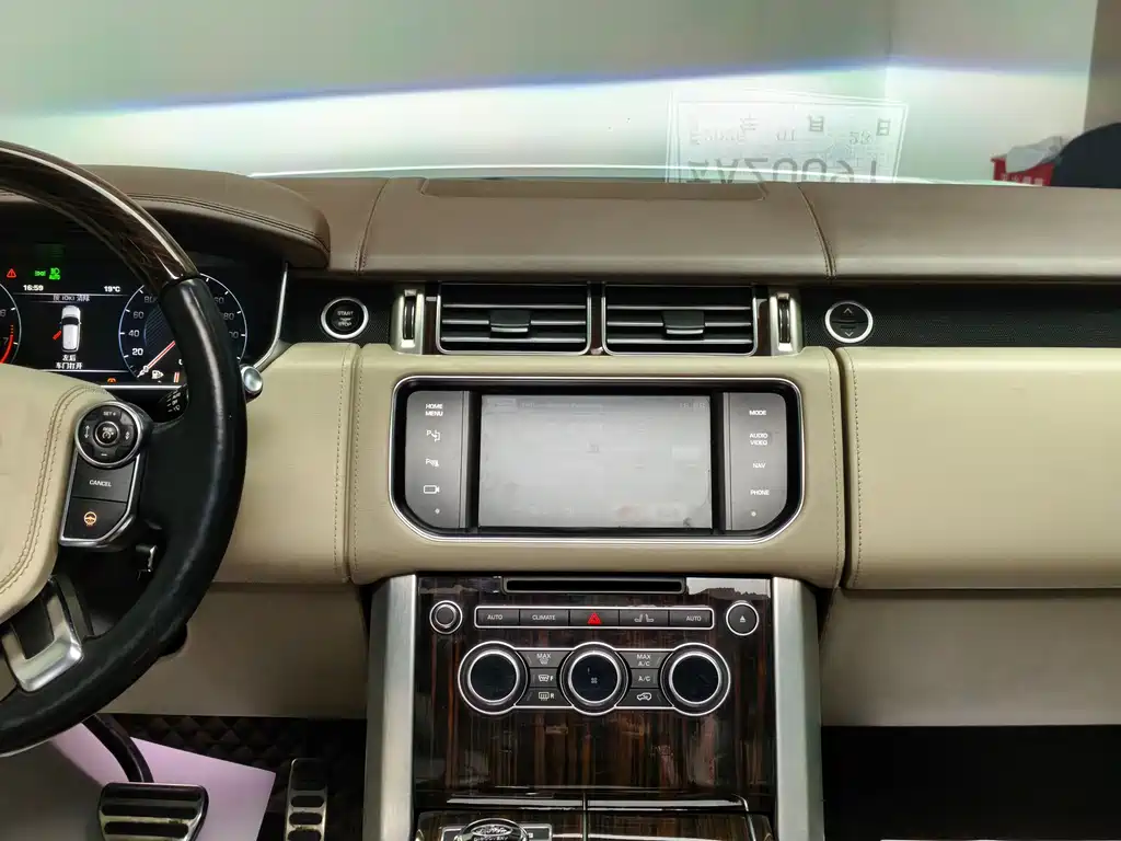 LAND ROVER RANGE ROVER