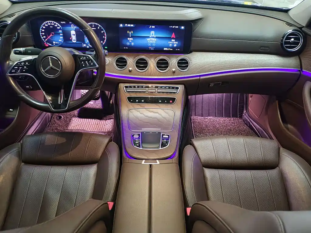 Mercedes-Benz E-Class — миниатюра 15