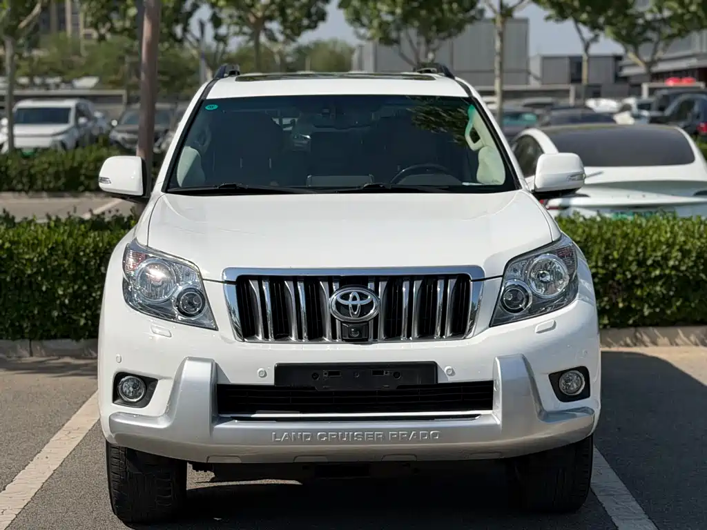 Toyota Land Cruiser Prado 2010 4.0L AT VX NAVI