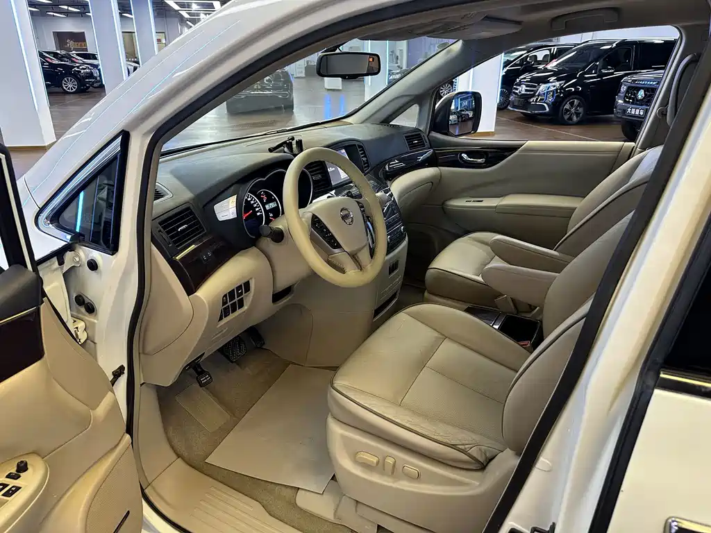 Nissan Quest — миниатюра 10