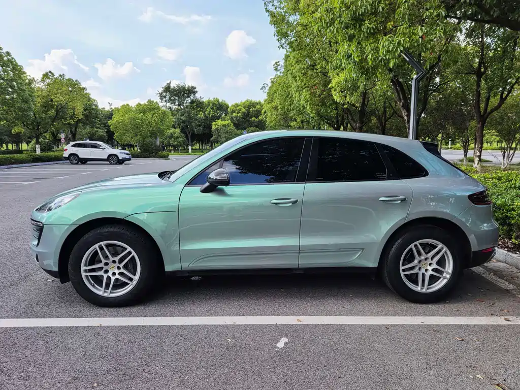 Porsche Macan — миниатюра 2