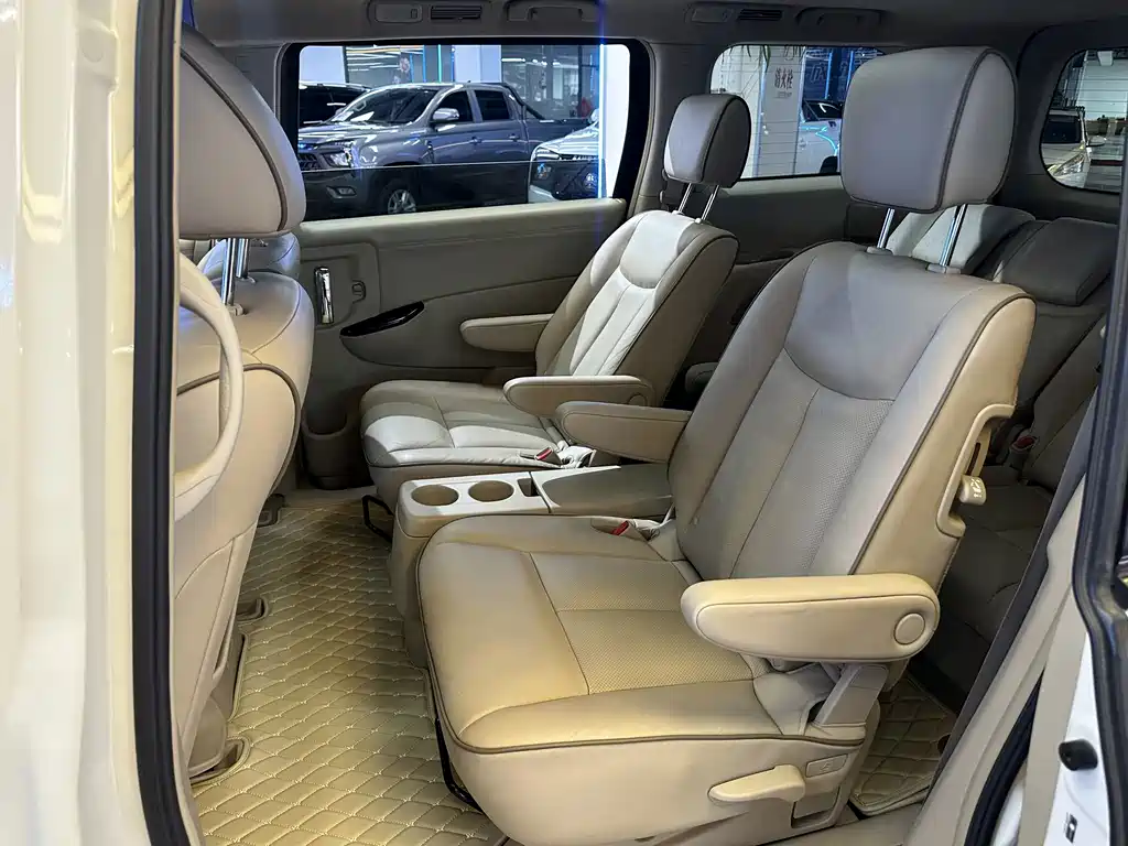 Nissan Quest — миниатюра 19