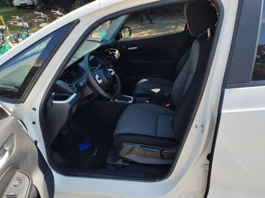Honda Fit — миниатюра 11