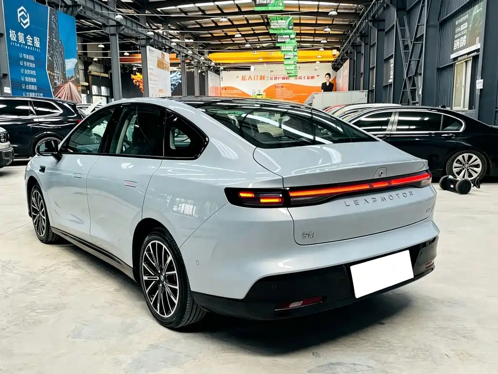 Leapmotor Ноль один. — миниатюра 6