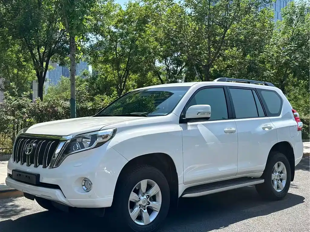 Toyota Prado 2015