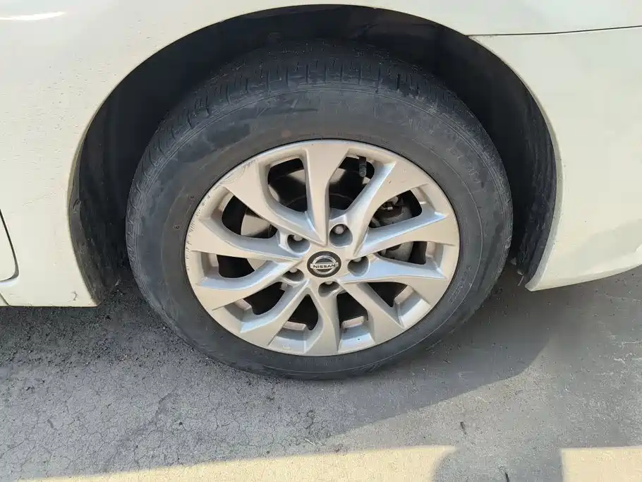 Nissan Sylphy — миниатюра 6