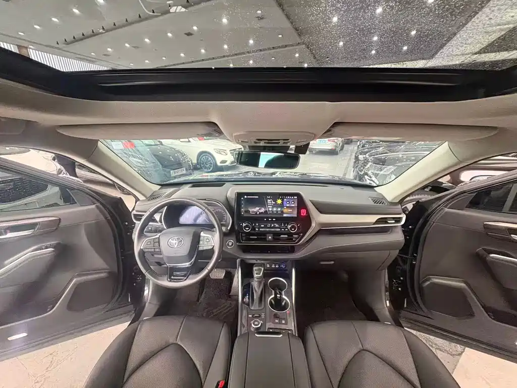 Toyota Highlander — миниатюра 8