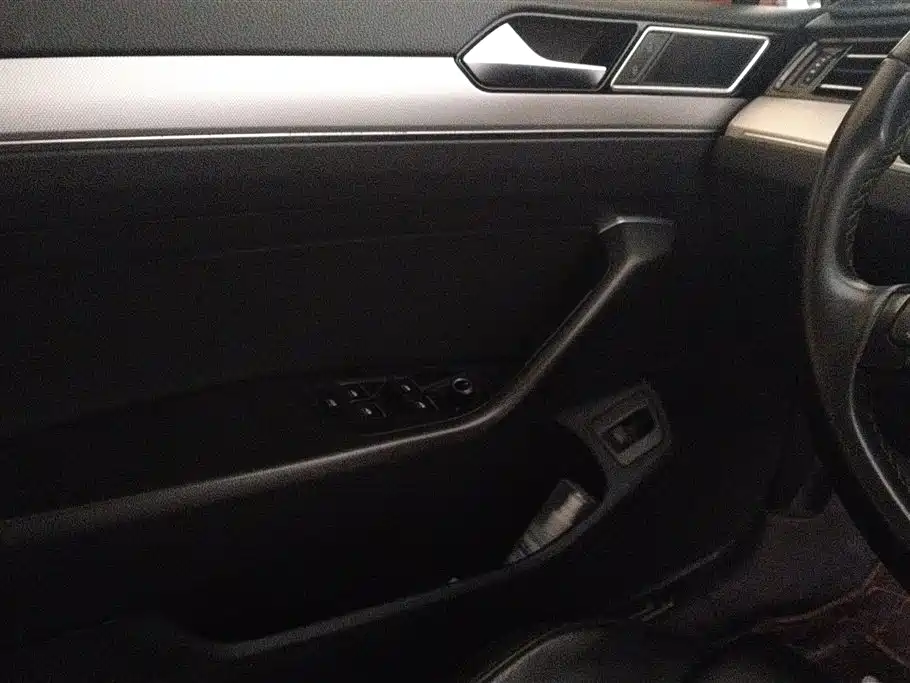 Volkswagen Magotan 2018 330TSI DSG Lead