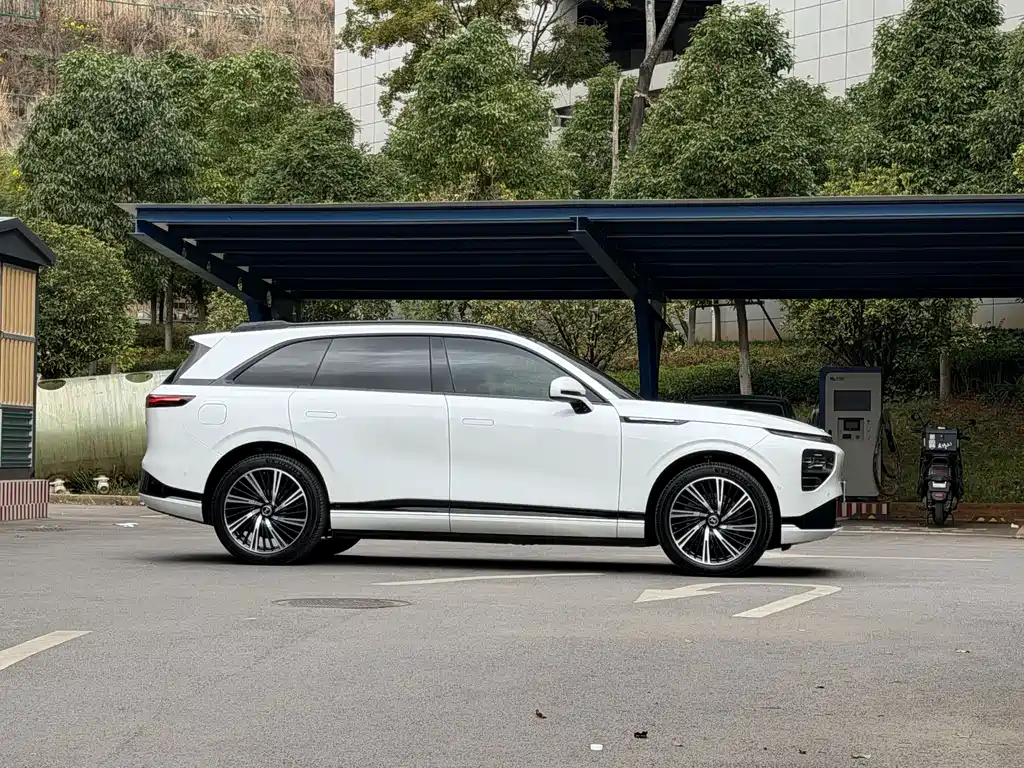 XPeng G9 — миниатюра 6