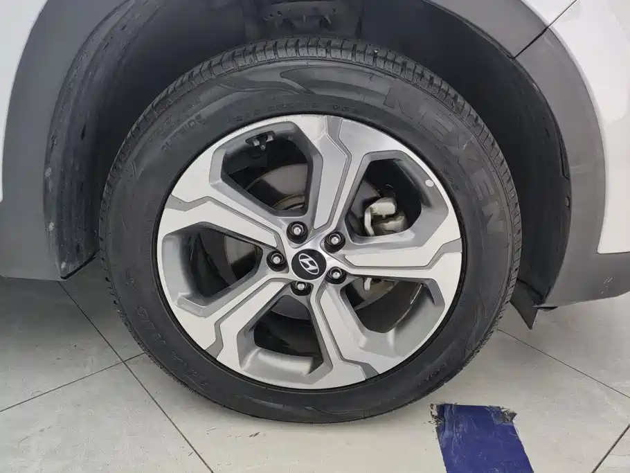 Hyundai Santa Fe — миниатюра 6