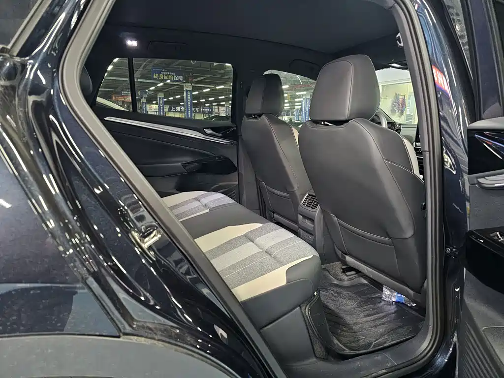 VOLKSWAGEN ID.4 CROZZ