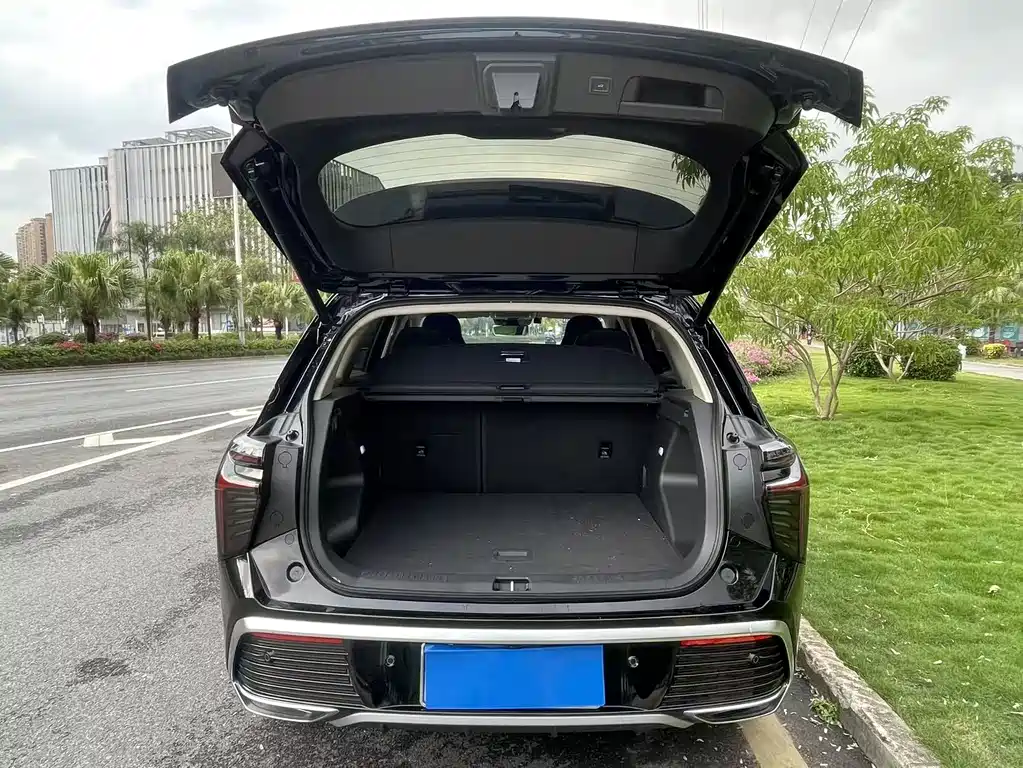 Hongqi HS3 2024 2.0T