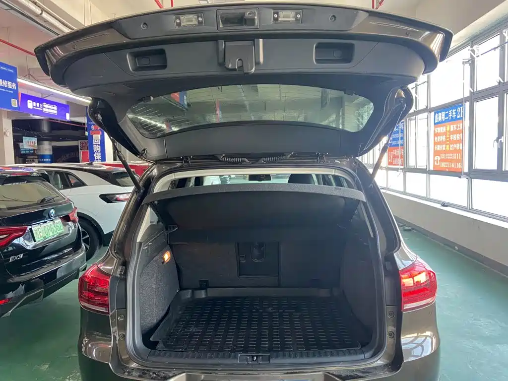 Volkswagen Tiguan — миниатюра 11