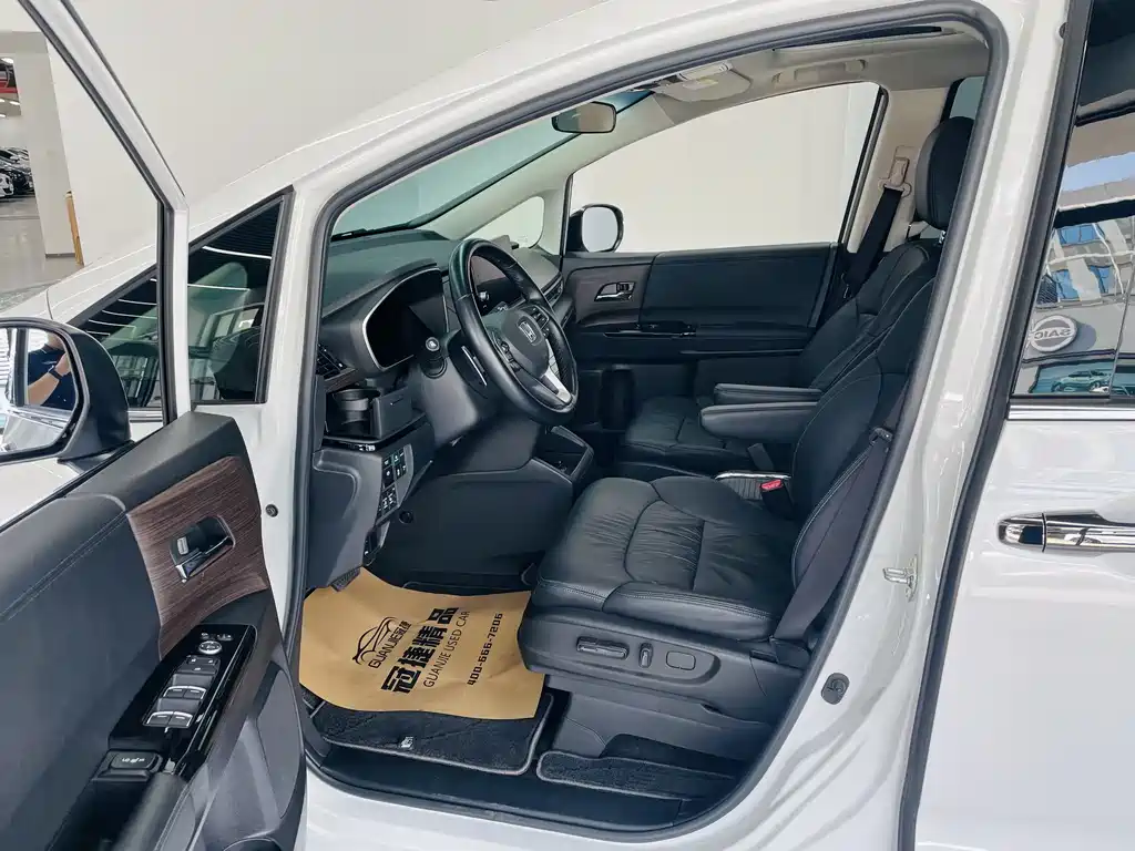 Honda Odyssey 2024 2.0L e:HEV