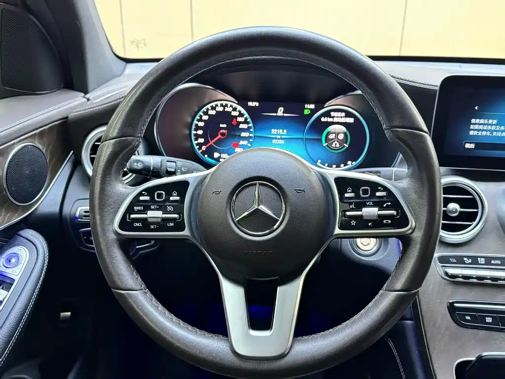 Mercedes-Benz GLC — миниатюра 5