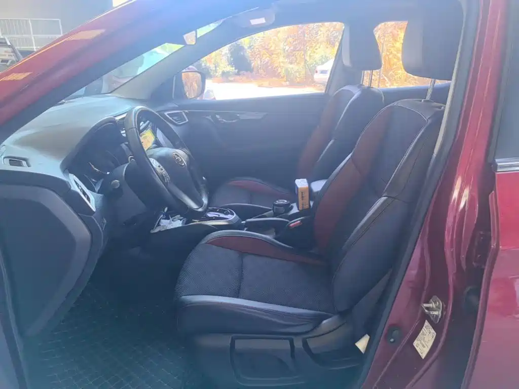 Nissan Qashqai — миниатюра 15