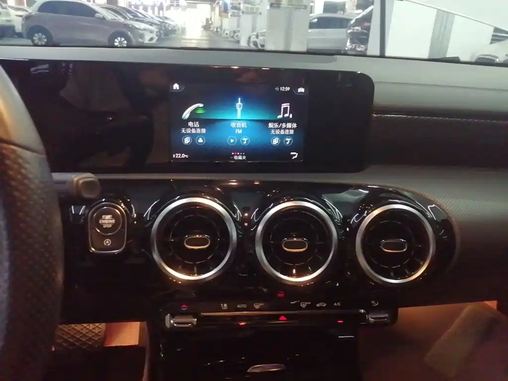 Mercedes-Benz A-Class — миниатюра 13