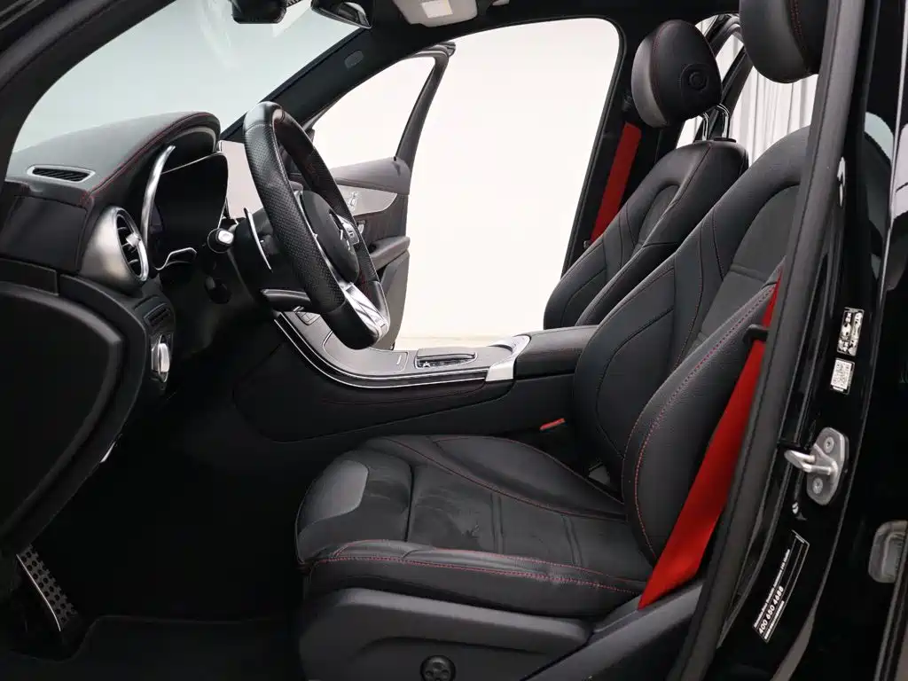 Mercedes-Benz GLC AMG — миниатюра 2