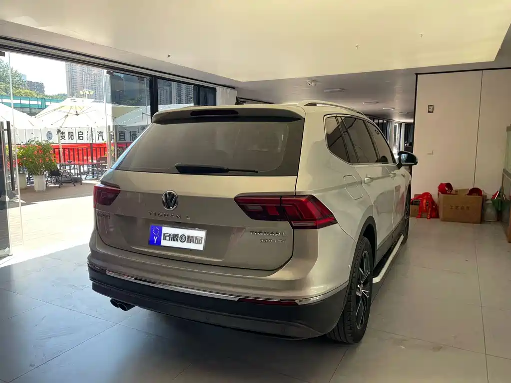 Volkswagen Tiguan L — миниатюра 4