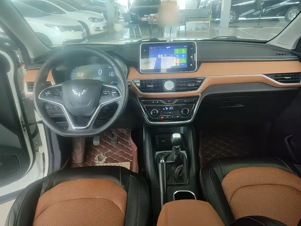 Wuling Hongguang S3 — миниатюра 10