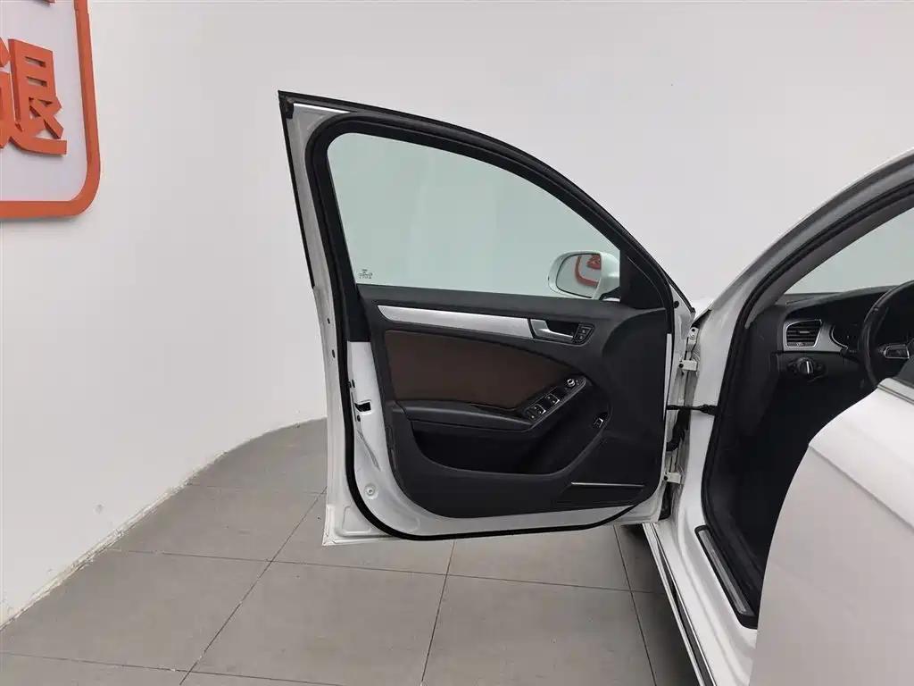 Audi A4L 2016 35 TFSI AT