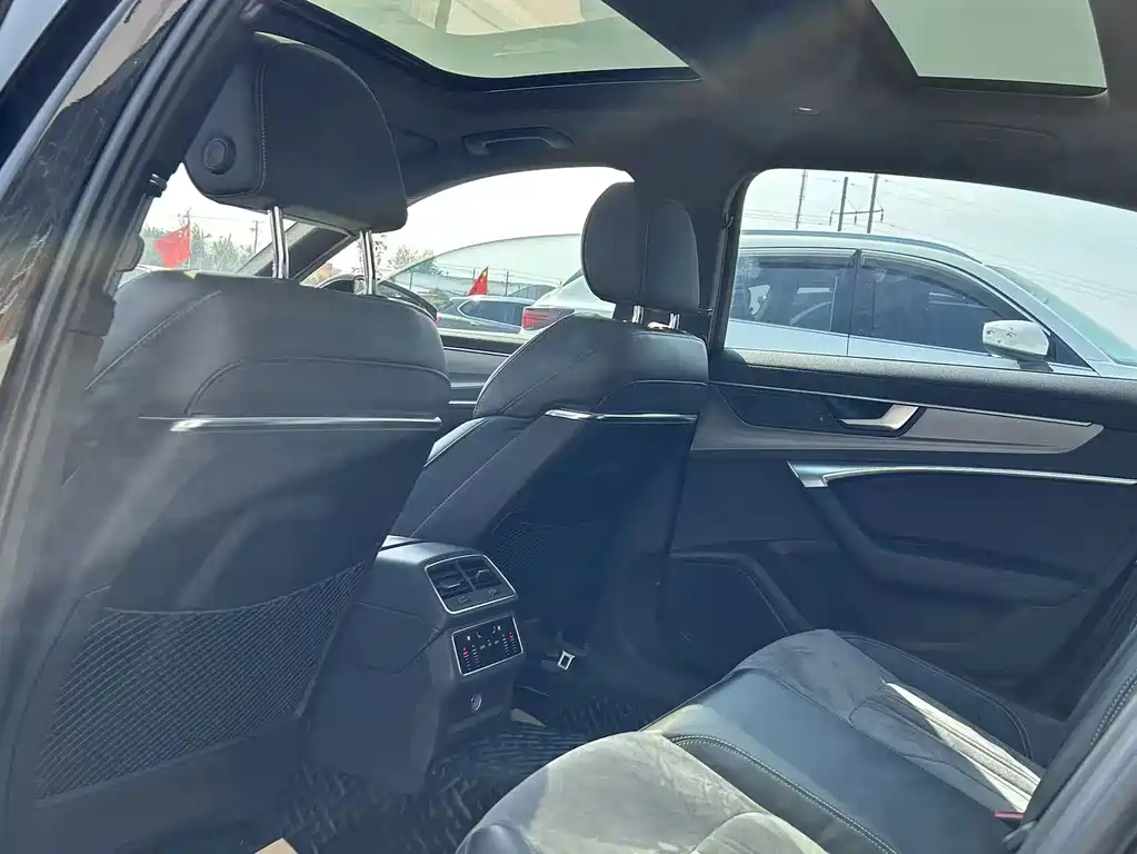 Audi A6L New Energy — миниатюра 5
