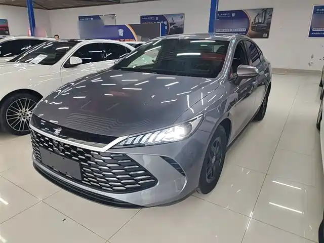 2025 BYD Qin