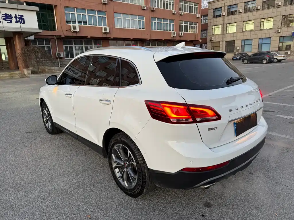 BORGWARD BAOWO BX7